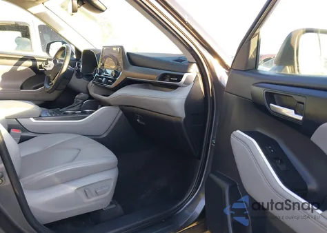 2023 Toyota Highlander Xle z USA, uszkodzony, nr VIN 5TDKDRAH1PS030721